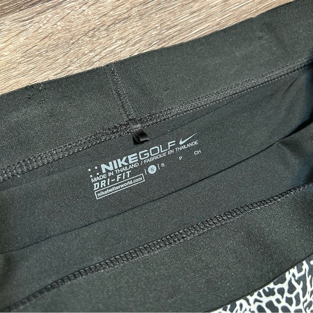 Nike Golf Black and White Skirt - Picture 4 of 6
